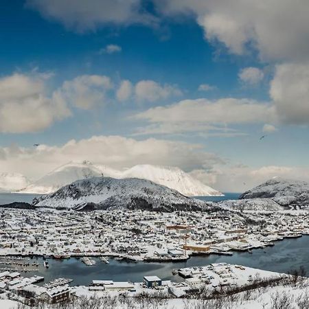 Pa Hjornet Gjestehus Skjervoy Luaran gambar